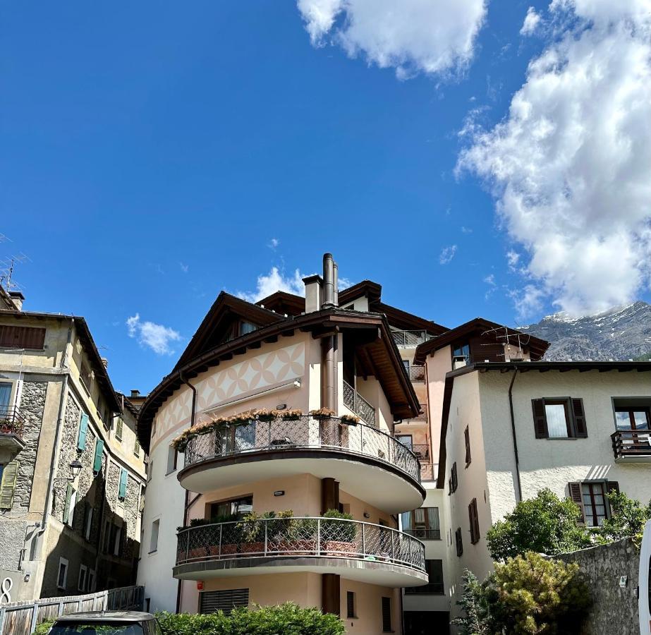 Апартаменты Alpine Escape Бормио Экстерьер фото